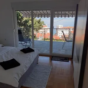  Apartman Ella,